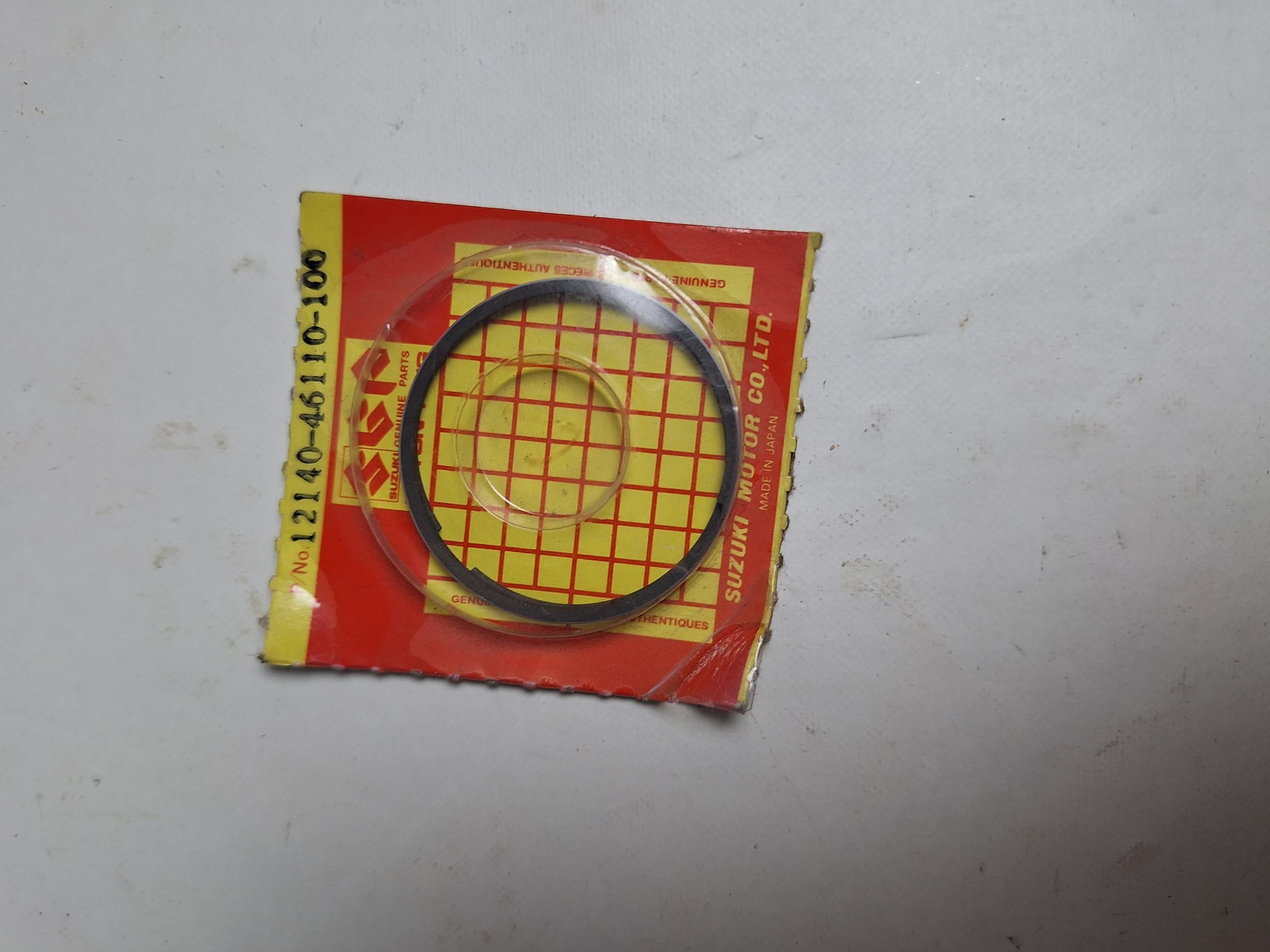 Bild von SUZUKI KOLBENRINGSATZ 12140-46110-100